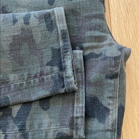 Jeans - Picture 2 of 5